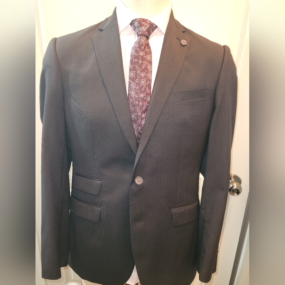 Black checkered blazer
